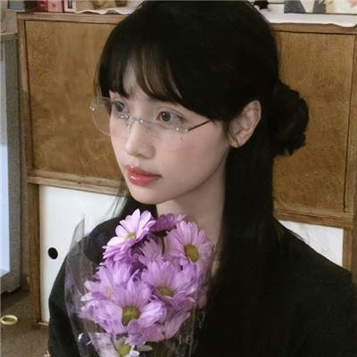 蕾丝炸弹